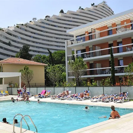 Aparthotel Goelia Royal Cap 3*
